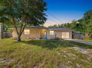 1116 E OAKWOOD STREET, Tarpon Springs, FL 34689