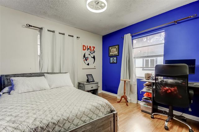 4729 E SERENA DRIVE, Tampa, FL 33617