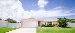 613 Oak Terrace, Jupiter, FL 33458