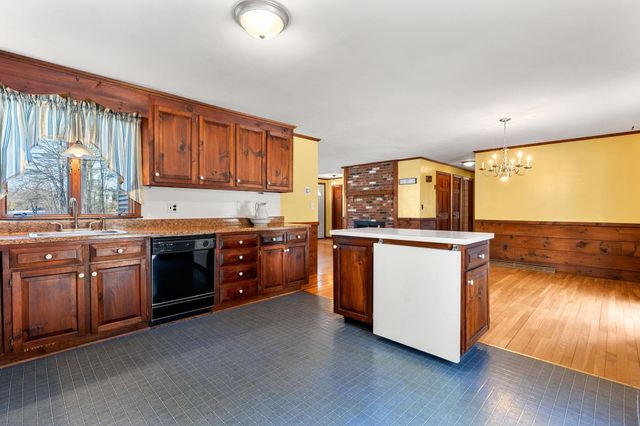 30 Josephine Drive, Hampton, NH 03842