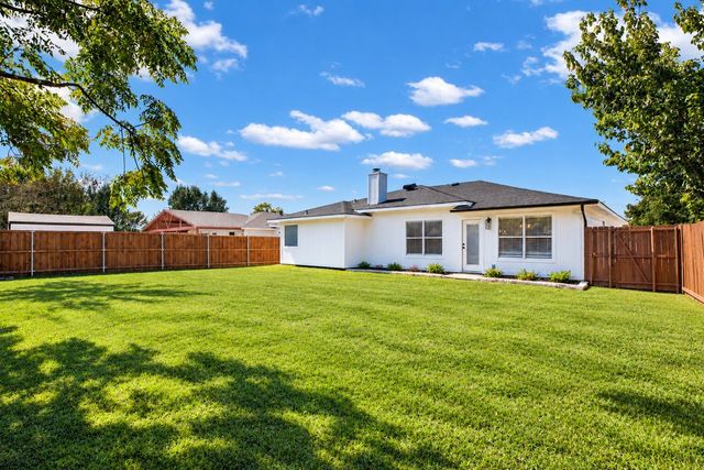 9415 Mayblossom Way, Dallas, TX 75217