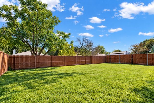 9415 Mayblossom Way, Dallas, TX 75217
