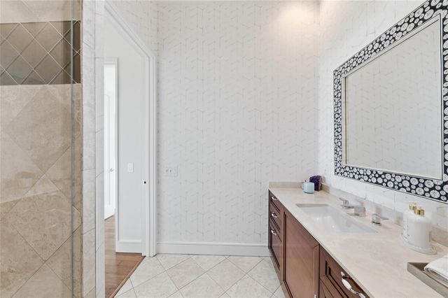 2727 Kirby Drive 16C, Houston, TX 77098