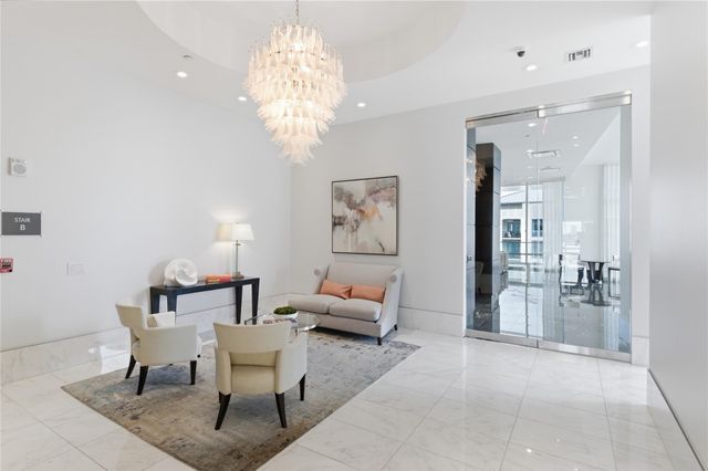 2727 Kirby Drive 16C, Houston, TX 77098