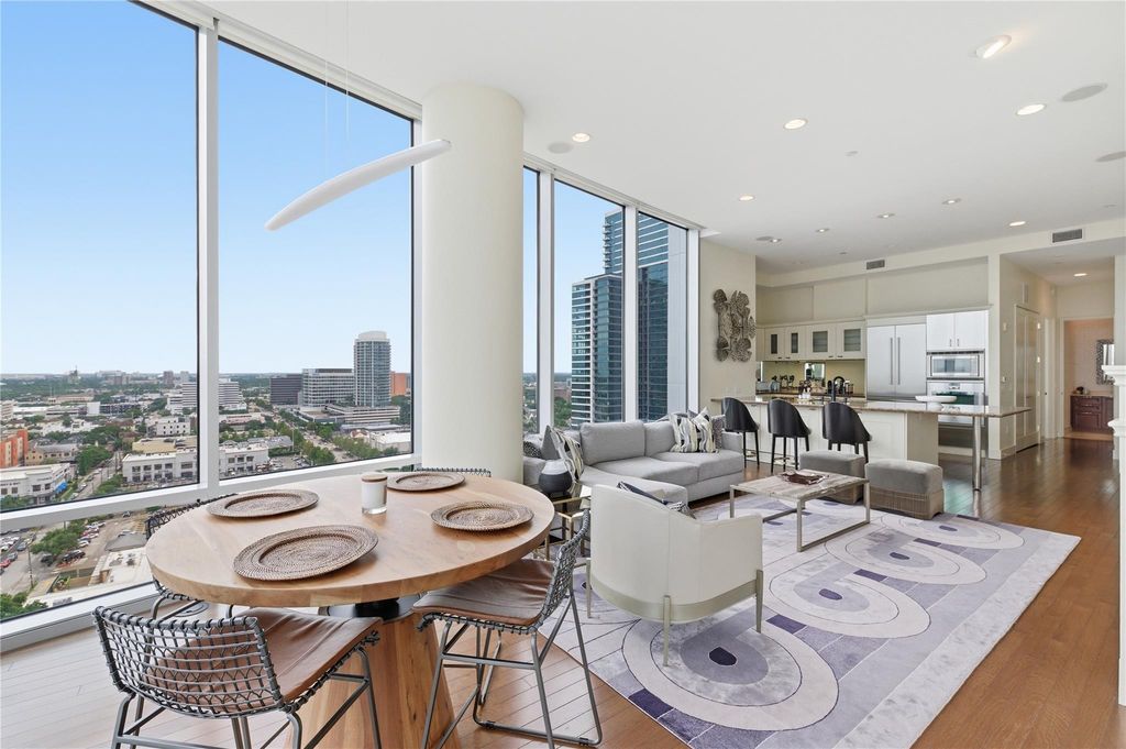 2727 Kirby Drive 16C, Houston, TX 77098