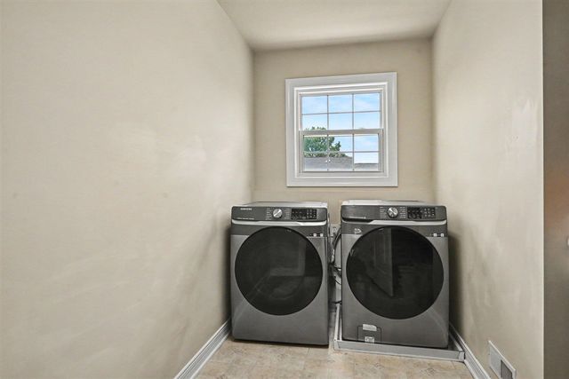 5229 Stapleton Drive, Kalamazoo, MI 49009