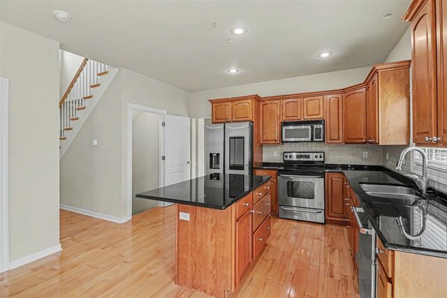 5229 Stapleton Drive, Kalamazoo, MI 49009