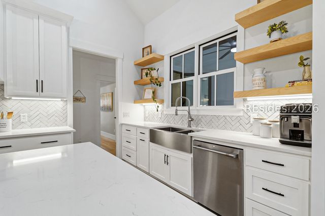 40 Foxchase Ln, Bluffton, SC 29910