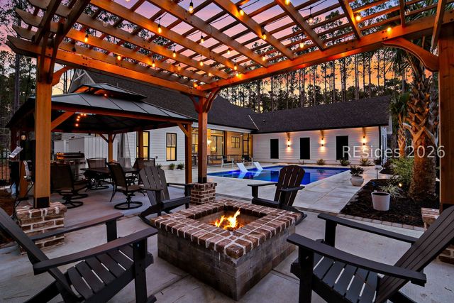 40 Foxchase Ln, Bluffton, SC 29910