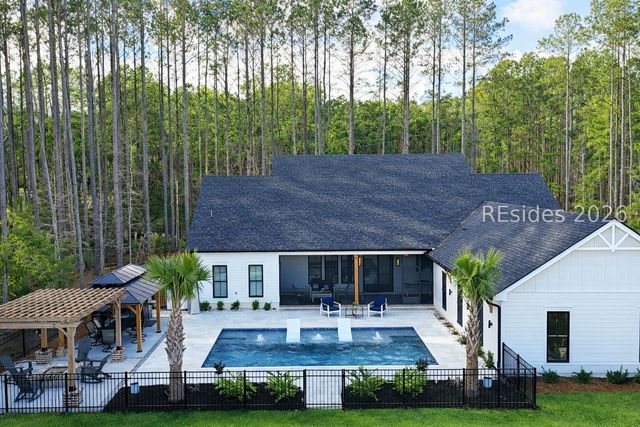 40 Foxchase Ln, Bluffton, SC 29910