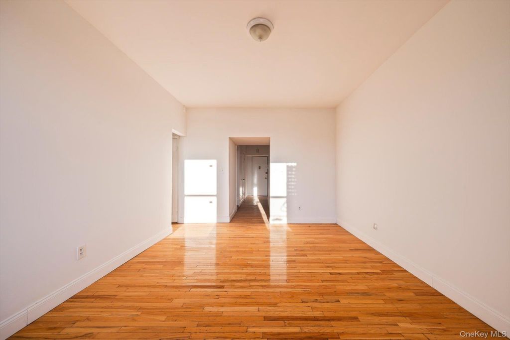 645 Barretto Street 3J, Bronx, NY 10474 — photo 4