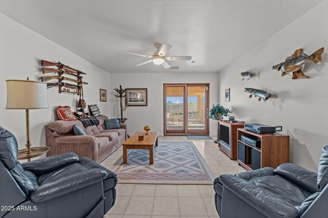 2965 W Saddle Ridge Way, Wickenburg, AZ 85390