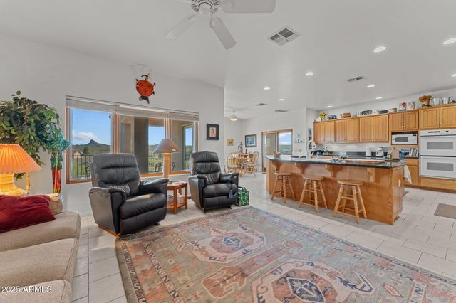 2965 W Saddle Ridge Way, Wickenburg, AZ 85390