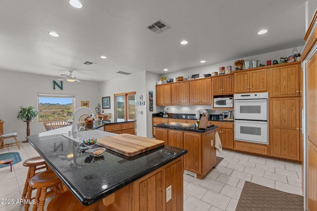 2965 W Saddle Ridge Way, Wickenburg, AZ 85390