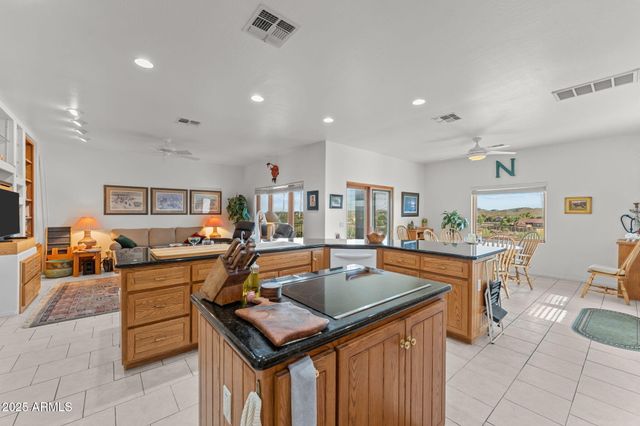 2965 W Saddle Ridge Way, Wickenburg, AZ 85390