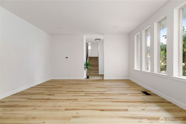 1981 Country Lane, Oak Harbor, WA 98277