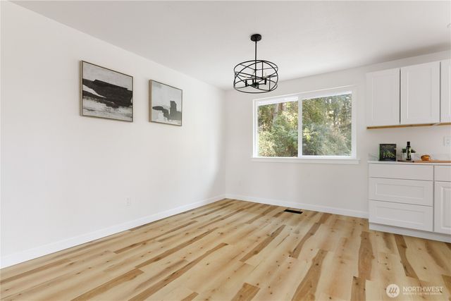 1981 Country Lane, Oak Harbor, WA 98277