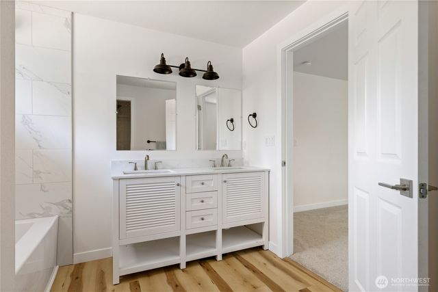 1981 Country Lane, Oak Harbor, WA 98277