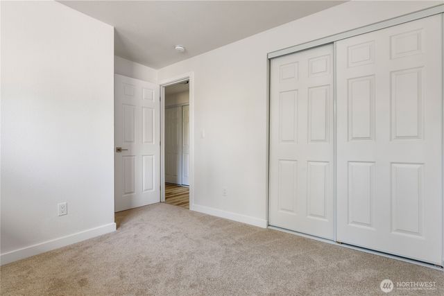 1981 Country Lane, Oak Harbor, WA 98277