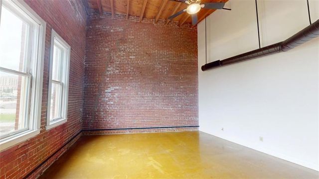 510 Delaware Street 405, Kansas City, MO 64105