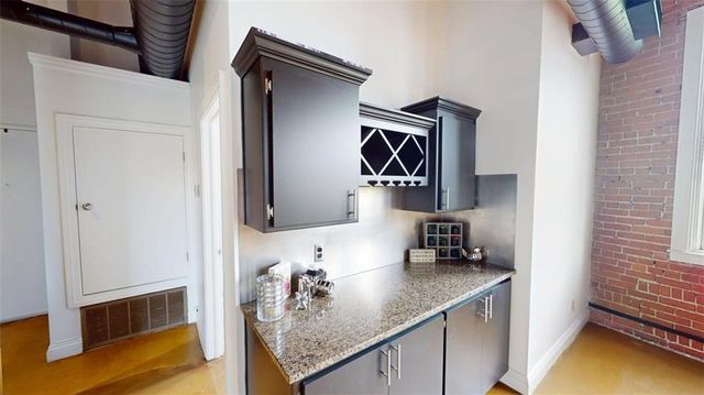 510 Delaware Street 405, Kansas City, MO 64105