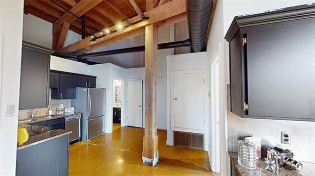 510 Delaware Street 405, Kansas City, MO 64105