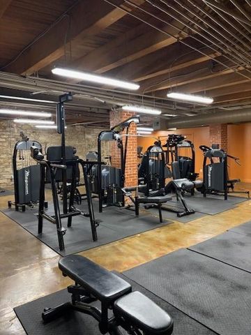 510 Delaware Street 405, Kansas City, MO 64105
