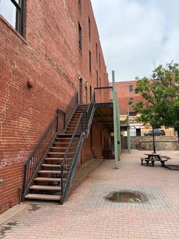 510 Delaware Street 405, Kansas City, MO 64105