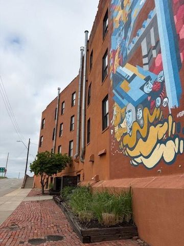 510 Delaware Street 405, Kansas City, MO 64105