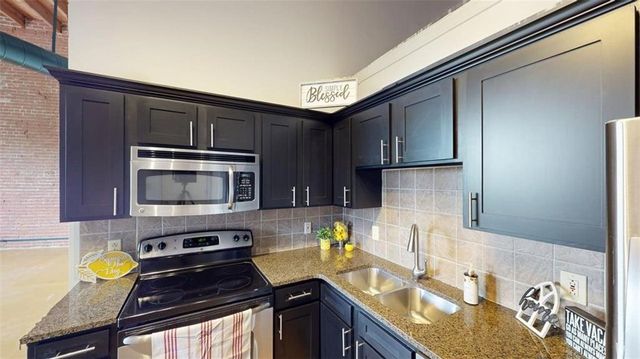 510 Delaware Street 405, Kansas City, MO 64105