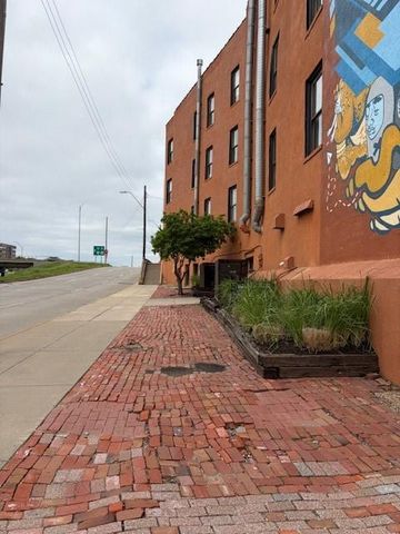 510 Delaware Street 405, Kansas City, MO 64105