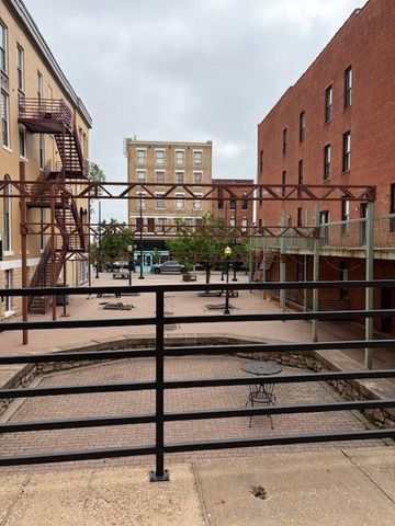 510 Delaware Street 405, Kansas City, MO 64105