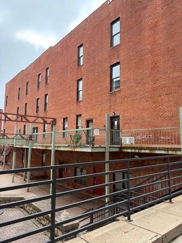 510 Delaware Street 405, Kansas City, MO 64105