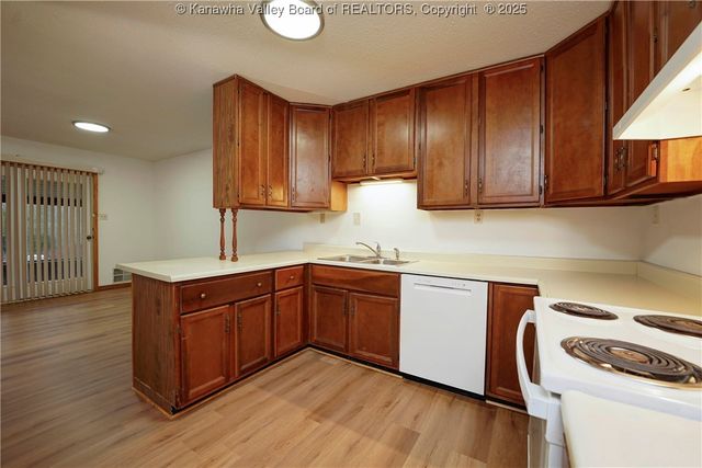 49 B Thistlewood Drive, Hurricane, WV 25526