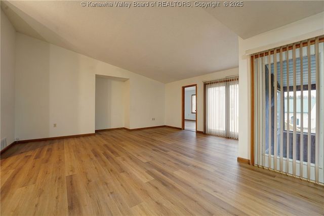 49 B Thistlewood Drive, Hurricane, WV 25526