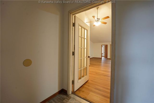 49 B Thistlewood Drive, Hurricane, WV 25526