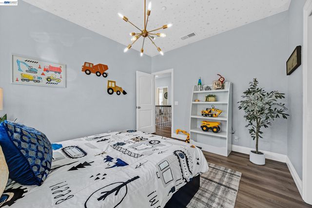 2170 Santa Croce Dr, Livermore, CA 94550