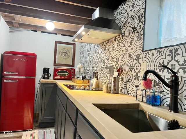1659 Fisher Avenue, Speedway, IN 46224