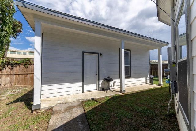 2719 Milwaukee Street, Houston, TX 77026