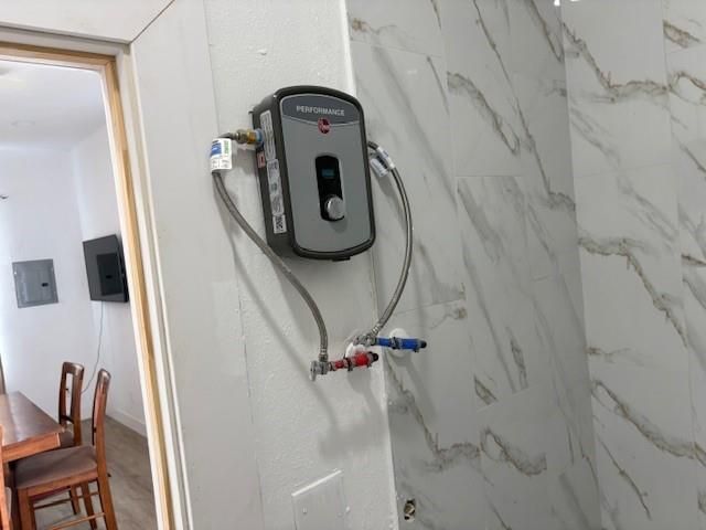 2719 Milwaukee Street, Houston, TX 77026