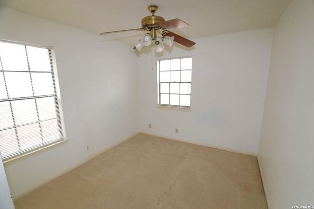 802 Athens, Castroville, TX 78009