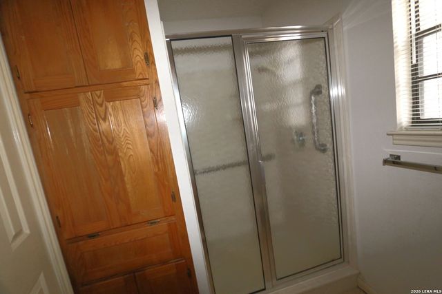 802 Athens, Castroville, TX 78009