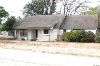 802 Athens, Castroville, TX 78009