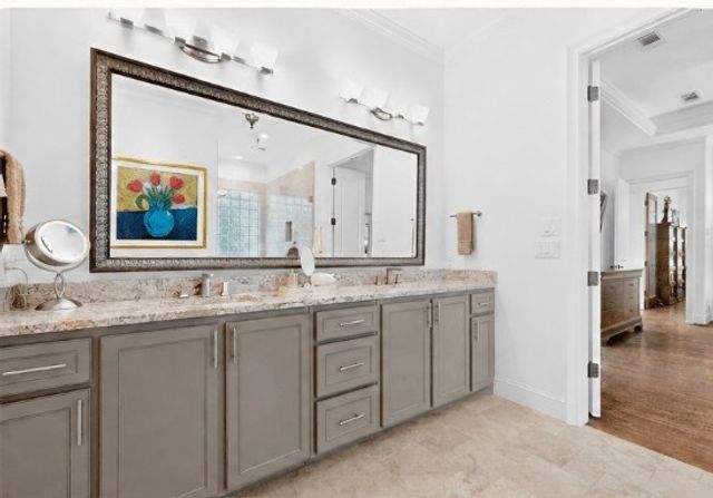 5304 Parkland Avenue, Dallas, TX 75235