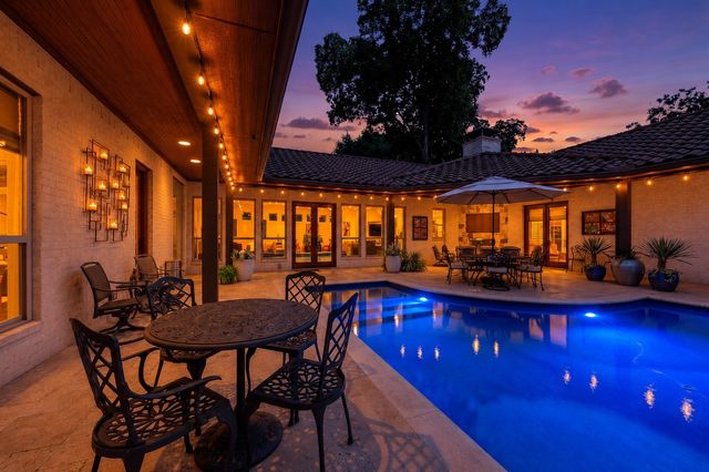 5304 Parkland Avenue, Dallas, TX 75235