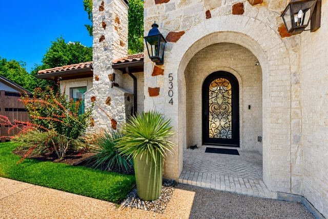 5304 Parkland Avenue, Dallas, TX 75235