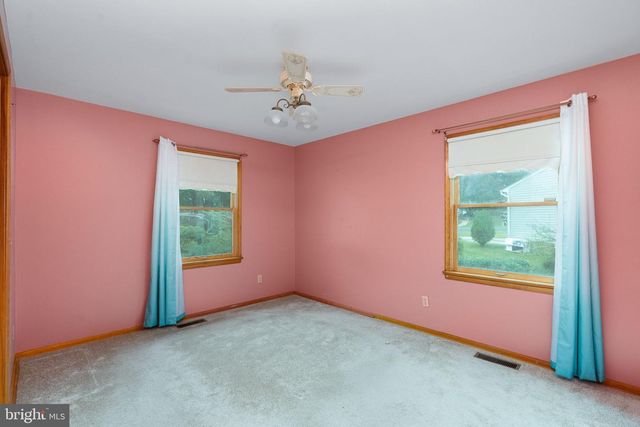 10722 LOVETT DR, Fredericksburg, VA 22407