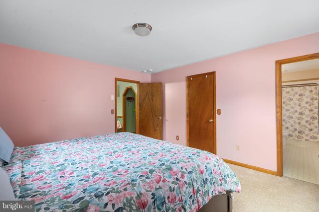 10722 LOVETT DR, Fredericksburg, VA 22407