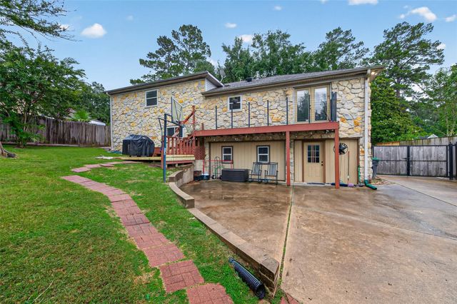28111 Camille Drive, Tomball, TX 77375