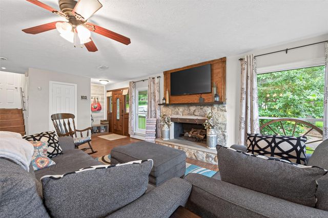 28111 Camille Drive, Tomball, TX 77375